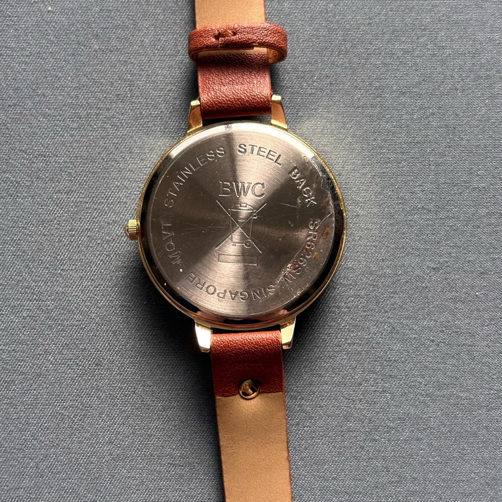 3/$10 Women’s BWC Watch With Elephant - Picture 4 of 5